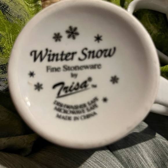 Set of 2 Winter Snow Fine Stoneware snowmen mugs - Picture 8 of 10